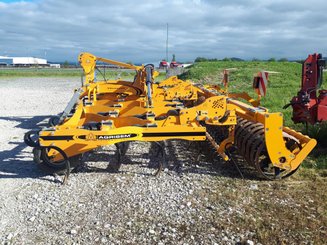 Tined stubble cultivator Agrisem Vibromulch porté Repliable