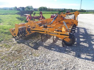 Tined stubble cultivator Agrisem Vibromulch porté Repliable