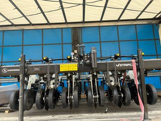 No-till seed drill Agrisem Strip-Cat II porté Fixe