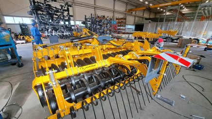 Disc stubble cultivator Agrisem Disc-O-Mulch Gold porté Repliable