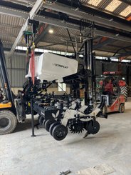 No-till seed drill Agrisem Strip-Cat II porté Fixe