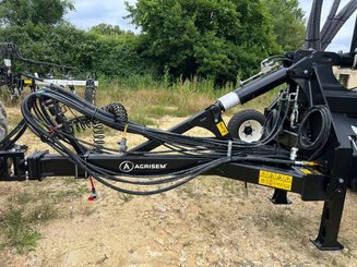 No-till seed drill Agrisem Strip-Cat II traîné Repliable