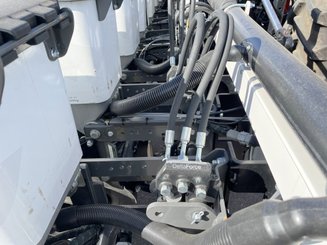 Precision seeder Agrisem CHEF porté Repliable