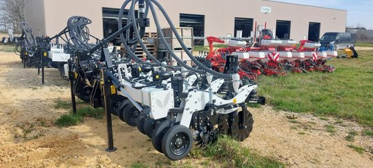 No-till seed drill Agrisem Strip-Cat II porté Repliable