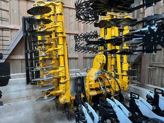 Disc stubble cultivator Agrisem Speedmulch Compact Repliable