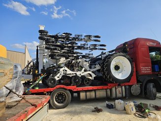 No-till seed drill Agrisem Strip-Cat II traîné Repliable