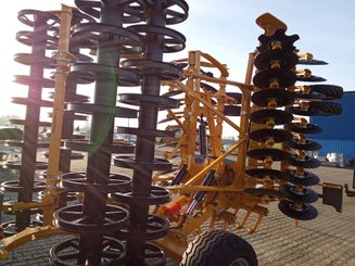 Disc stubble cultivator Agrisem Disc-O-Mulch Série R traîné Repliable