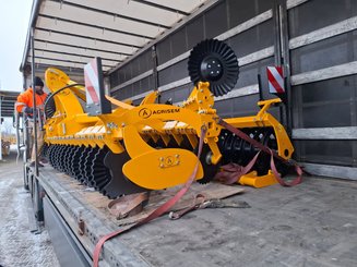 Disc stubble cultivator Agrisem Disc-O-Mulch Série R porté Fixe