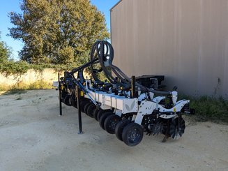 No-till seed drill Agrisem Strip-Cat II porté Repliable
