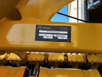 Disc stubble cultivator Agrisem Disc-O-Mulch Série R porté Fixe