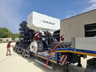 No-till seed drill Agrisem Strip-Cat II traîné Repliable