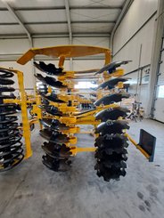 Disc stubble cultivator Agrisem Disc-O-Mulch Gold porté Repliable