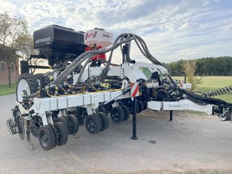 No-till seed drill Agrisem Strip-Cat II traîné Repliable