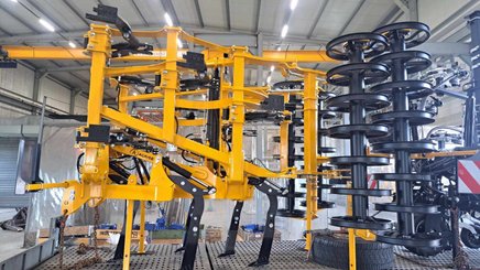 Tined stubble cultivator Agrisem Smartplow porté Repliable