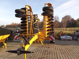 Disc stubble cultivator Agrisem Disc-O-Mulch Série R traîné Repliable