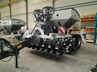 No-till seed drill Agrisem mBOSS Rétractable