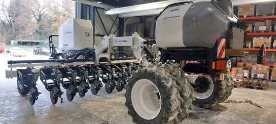 Precision seeder Agrisem CHEF traîné Repliable