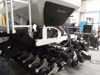 No-till seed drill Agrisem mBOSS Rétractable