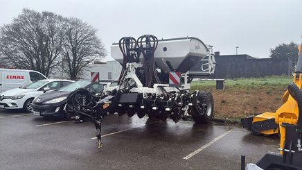 No-till seed drill Agrisem mBOSS Rétractable