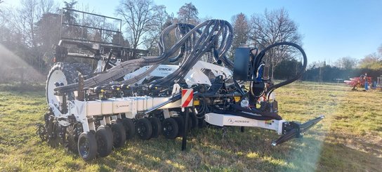 No-till seed drill Agrisem Strip-Cat II traîné Repliable