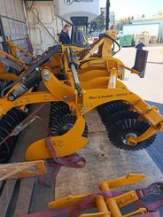 Disc stubble cultivator Agrisem Disc-O-Mulch Série R porté Repliable