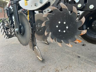 No-till seed drill Agrisem Strip-Cat II traîné Repliable