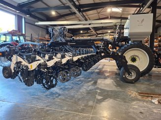 No-till seed drill Agrisem Strip-Cat II traîné Repliable