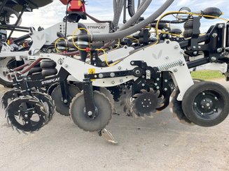 No-till seed drill Agrisem Strip-Cat II traîné Repliable