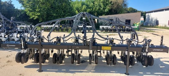 No-till seed drill Agrisem Strip-Cat II porté Repliable