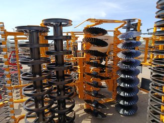 Disc stubble cultivator Agrisem Disc-O-Mulch Gold porté Repliable