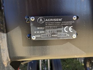 No-till seed drill Agrisem Strip-Cat II porté Repliable
