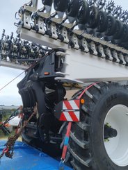 No-till seed drill Agrisem BOSS Trainé 9/12m