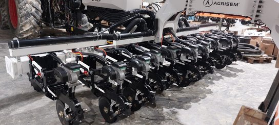 Precision seeder Agrisem CHEF traîné Repliable