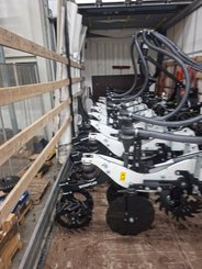 No-till seed drill Agrisem Strip-Cat II porté Repliable