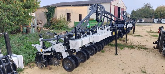 No-till seed drill Agrisem Strip-Cat II porté Repliable