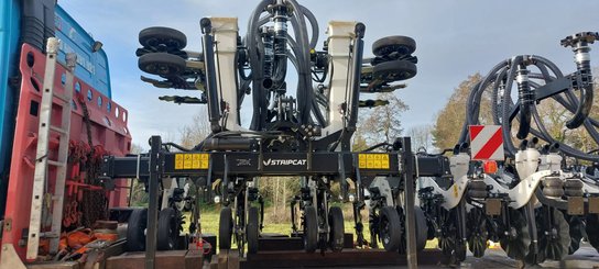 No-till seed drill Agrisem Strip-Cat II porté Repliable
