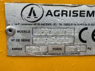 Tined stubble cultivator Agrisem Vibromulch traîné Repliable