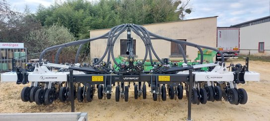 No-till seed drill Agrisem Strip-Cat II porté Repliable