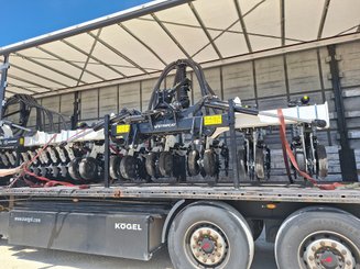 No-till seed drill Agrisem Strip-Cat II porté Repliable