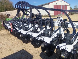 No-till seed drill Agrisem Strip-Cat II porté Repliable