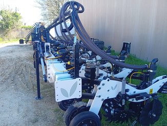 No-till seed drill Agrisem Strip-Cat II porté Repliable