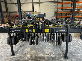 No-till seed drill Agrisem Strip-Cat II porté Fixe