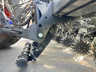 Precision seeder Agrisem CHEF porté Repliable