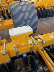 Disc stubble cultivator Agrisem Disc-O-Mulch Gold traîné Repliable