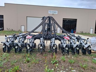No-till seed drill Agrisem Strip-Cat II porté Repliable
