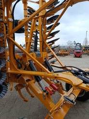 Disc stubble cultivator Agrisem Disc-O-Mulch Série R traîné Repliable