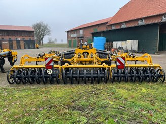 Tined stubble cultivator Agrisem Smartplow traîné Repliable