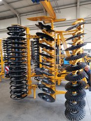 Disc stubble cultivator Agrisem Disc-O-Mulch Série R porté Repliable