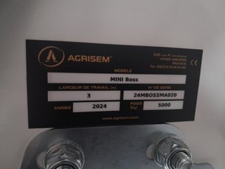 No-till seed drill Agrisem mBOSS Rétractable