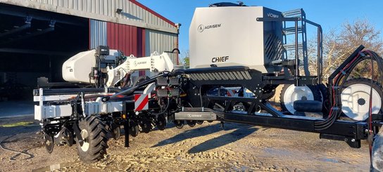 Precision seeder Agrisem CHEF traîné Repliable